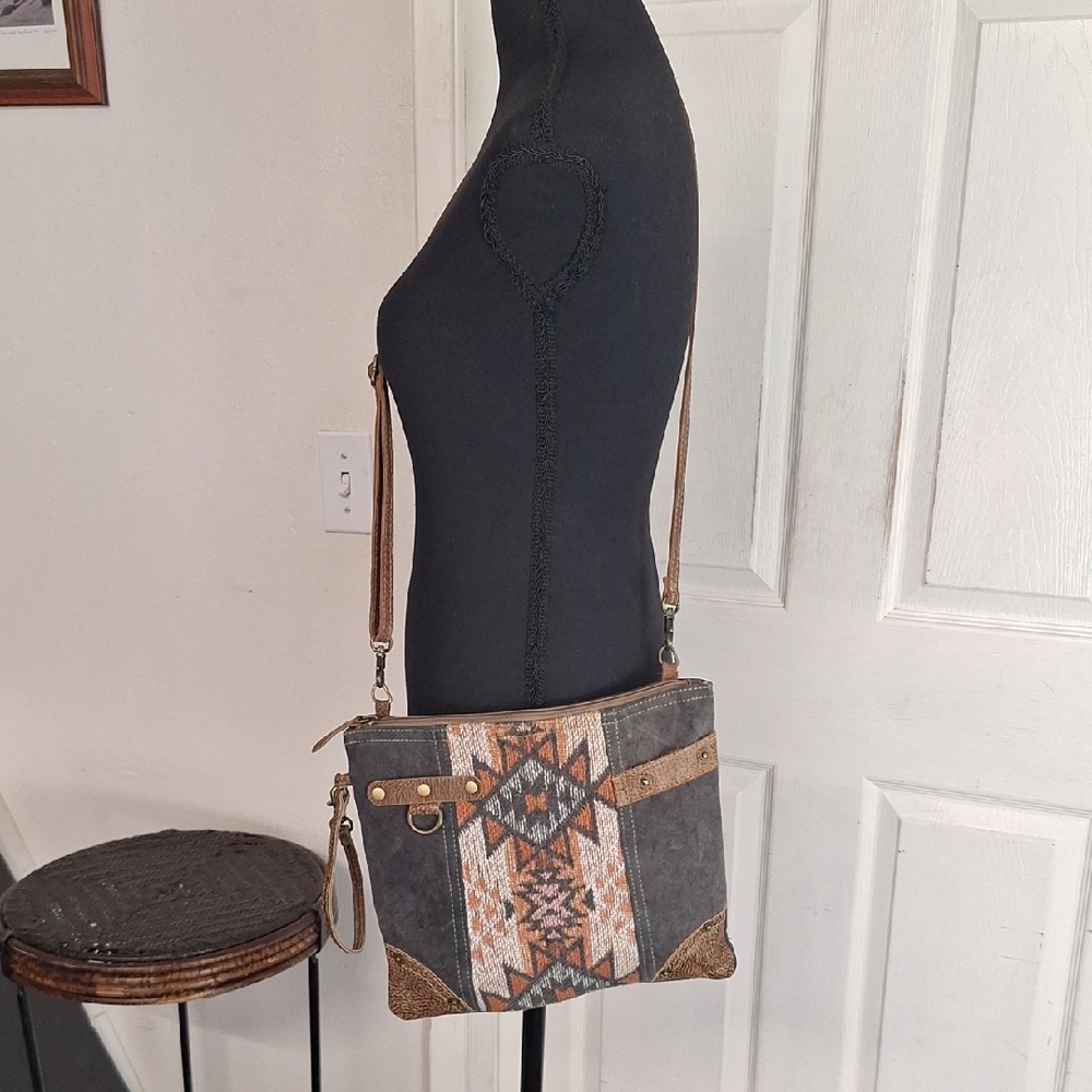 Myra Western Style Crossbody Bag